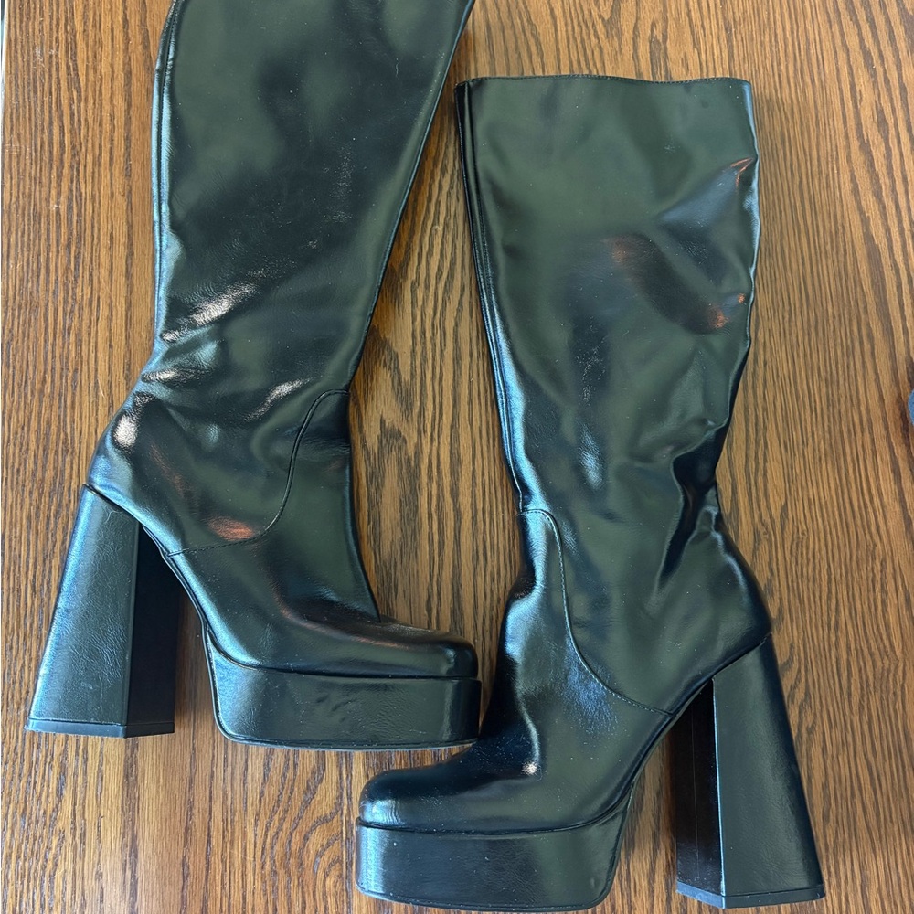 Steve Madden Black Heeled Boots
